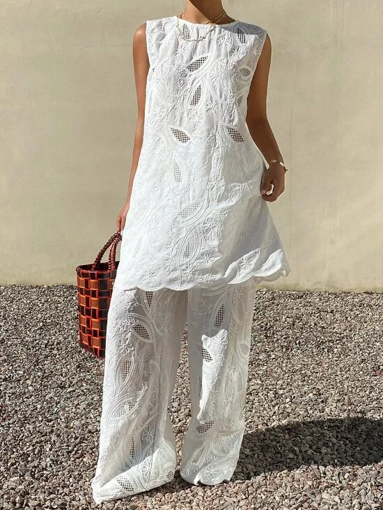 White Casual Women's Lace Floral Maxi Dress & Wide Leg Pants Two-Piece Suit - Picture 5 of 7